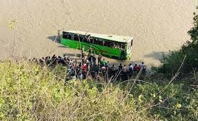 धादिङमा बस दुर्घटना, ८ को मृत्यु